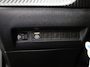 Peugeot e-2008 EV Active Pack 50 kWh SOH 91% | Carplay | PDC | Cruise Control | 16" Lichtmetalen Velgen | Climate Control | Origineel NL!