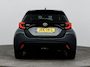 Toyota Yaris 1.5 Hybrid 115 Dynamic | Dodehoek detectie | Parkeersensoren voor/achter | Stoel-/stuurverwarming | Apple Carplay / Android Auto | Keyless | Adaptive Cruise | Clima | Camera | 16 inch