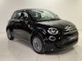 Fiat 500 Icon 42 kWh | Apple CarPlay/Android Auto | SoH 95% | Climate Control | DAB+ | All-season banden |