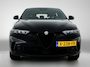 Alfa Romeo Tonale 1.5T Hybrid 131PK Automaat Sprint / Pdc.V+A / Stoel+Stuur verwarming / Navigatie / Lmv / Adaptive Cruise / Carplay / Apk 10-2027