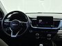 Kia Stonic 1.0 T-GDi MHEV DynamicPlusLine | Navigatie | Camera | All season banden | Climate control | CarPlay | Zwarte logo's |