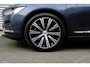 Volvo V90 T6 Plug-in hybrid AWD Ultimate Bright | SOH-waarde 95% | Trekhaak met semi elektrisch inklapbare kogel | Nappa Lederenbekleding | Stoelmassage | Longe Range | Dealeronderhouden | Parkeersensoren voor + achter | Google Infotainment | Stoelverwarming | Parkeercamera | Panoramadak |