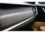 Volvo V90 T6 Plug-in hybrid AWD Ultimate Bright | SOH-waarde 95% | Trekhaak met semi elektrisch inklapbare kogel | Nappa Lederenbekleding | Stoelmassage | Longe Range | Dealeronderhouden | Parkeersensoren voor + achter | Google Infotainment | Stoelverwarming | Parkeercamera | Panoramadak |