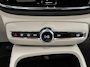 Volvo XC40 2.0 T4 Momentum // LEDER // PANO // El. TREKHAAK // NAVI // ADAPTIVE CRUISE // 1ste EIGENAAR //