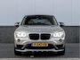 BMW X1 xDrive28i 245pk | Trekhaak 2000kg | Carplay | Leder | Navi | Cruise control | Bluetooth | Stoelverwarming | LED koplampen |
