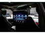 Land Rover Range Rover Sport 3.0 P510e Panodak HUD Leer 360° ACC Rear Entertainment 24'' LM velgen Navi Elektr. achterklep Alcantara hemel Elektr. trekhaak Meridian soundsystem Lederen dashboard Climate voor & achter Memory seats Stoelverwarming voor & achter Stuurverwarming Stoelventilatie voor & achter PDC