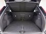 Volvo XC40 B3 177pk Plus Black Edition / Harman Kardon audio / Lighting / Elektrische stoelen met geheugen /
