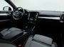 Volvo XC40 B3 177pk Plus Black Edition / Harman Kardon audio / Lighting / Elektrische stoelen met geheugen /