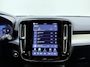 Volvo XC40 B3 177pk Plus Black Edition / Harman Kardon audio / Lighting / Elektrische stoelen met geheugen /
