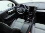 Volvo XC40 B3 177pk Plus Black Edition / Harman Kardon audio / Lighting / Elektrische stoelen met geheugen /