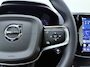 Volvo XC40 B3 177pk Plus Black Edition / Harman Kardon audio / Lighting / Elektrische stoelen met geheugen /