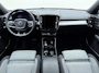 Volvo XC40 B3 177pk Plus Black Edition / Harman Kardon audio / Lighting / Elektrische stoelen met geheugen /
