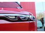 Alfa Romeo Tonale 1.5T 160PK HYbrid VELOCE | LEDEREN BEKLEDING | VOORSTOELEN / STUUR VERWARMD | VOORSTOELEN GEVENTILEERD | VOORSTOELEN ELEKTRISCH VERSTELBAAR MET GEHEUGEN FUNCTIE | HARMAN CARDON PREMIUM AUDIO | DRAADLOOS APPLE CARPLAY / ANDROID AUTO | 360° CAMERA | AUTOMATISCH DIMMENDE BUITENSPIEGELS | 20"INCH LICHTMETALEN VELGEN | ADAPTIVE CRUISE CONTROL | KEYLESS ENTRY / START | ELEKTRISCH BEDIENBARE ACHTERKLEP | DRAADLOZE TELEFOONLADER | AMBIENT LIGHTING | DONKERE HEMELBEKLEDING | SCHAKELFLIPPERS AAN HET STUUR | VERWARMDE RUITENSPROEIERS |