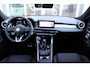 Alfa Romeo Tonale 1.5T 160PK HYbrid VELOCE | LEDEREN BEKLEDING | VOORSTOELEN / STUUR VERWARMD | VOORSTOELEN GEVENTILEERD | VOORSTOELEN ELEKTRISCH VERSTELBAAR MET GEHEUGEN FUNCTIE | HARMAN CARDON PREMIUM AUDIO | DRAADLOOS APPLE CARPLAY / ANDROID AUTO | 360° CAMERA | AUTOMATISCH DIMMENDE BUITENSPIEGELS | 20"INCH LICHTMETALEN VELGEN | ADAPTIVE CRUISE CONTROL | KEYLESS ENTRY / START | ELEKTRISCH BEDIENBARE ACHTERKLEP | DRAADLOZE TELEFOONLADER | AMBIENT LIGHTING | DONKERE HEMELBEKLEDING | SCHAKELFLIPPERS AAN HET STUUR | VERWARMDE RUITENSPROEIERS |