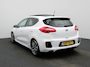 Kia Ceed cee'd 1.6 T-GDi GT | Climate Control | Panoramadak | Achteruitrijcamera | Lichtmetalen Velgen