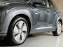 Hyundai Kona Electric EV 64 kWh SOH 100% NavI | Warmtepomp | Stoel & Stuur verwarming | 17" | ACC | 100 % elk jaar Dealer onderhouden!