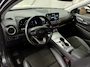 Hyundai Kona Electric EV 64 kWh SOH 100% NavI | Warmtepomp | Stoel & Stuur verwarming | 17" | ACC | 100 % elk jaar Dealer onderhouden!