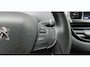 Peugeot 2008 1.2 PureTech Blue Lease Allure | 130 PK | Nieuwe distributieriem | Panoramadak | Climate Control | Achteruitrijcamera | Cruise Control | Trekhaak | Half leder | Lichtmetalen velgen | NAP