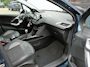 Peugeot 2008 1.2 PureTech Blue Lease Allure | 130 PK | Nieuwe distributieriem | Panoramadak | Climate Control | Achteruitrijcamera | Cruise Control | Trekhaak | Half leder | Lichtmetalen velgen | NAP
