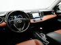 Toyota RAV4 2.5 Hybrid AWD Executive | Parkeersensoren V+A | JBL | Blindspot | Stoelverwarming |