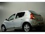 Dacia Sandero 1.2 Blackline. AIRCO EL. RAMEN + SPIEGELS TREKHAAK LMV