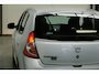 Dacia Sandero 1.2 Blackline. AIRCO EL. RAMEN + SPIEGELS TREKHAAK LMV