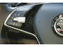 Skoda Octavia Combi 1.0 e-TSI 110pk Ambition | Trekhaak | Navigatie | PDC Achter | SmartLink | Cruise Control