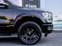 Dodge Ram 1500 5.7 V8 4x4 Crew Cab Laramie Night | Pano | Luchtvering | LPG | Harman Kardon | Memory | Luxe Lederen Bekleding | Camera | 22'' Velgen |