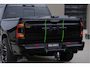 Dodge Ram LIMITED 5.7 V8 HEMI | TOP STAAT | €59950,- excl | BOM VOL | HUD | LUCHTVERING | STRIPING | BREDE WIELEN | OPEN UITLAAT KLEP | ADAPTIVE | PANO | DC | CREW CAB | DUBBELE CABINE | 5 PERSOONS |