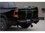 Dodge Ram LIMITED 5.7 V8 HEMI | TOP STAAT | €59950,- excl | BOM VOL | HUD | LUCHTVERING | STRIPING | BREDE WIELEN | OPEN UITLAAT KLEP | ADAPTIVE | PANO | DC | CREW CAB | DUBBELE CABINE | 5 PERSOONS |