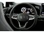 Volkswagen Golf 1.5 eTSI 150PK R-Line | 360 camera | Schuif-kanteldak | R-Line stoelen | Sportonderstel | Dode-hoek detectie | LED Matrix plus