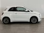 Fiat 500e Urban 42 kWh | 96,3% SOH | Stoelverwarming | Climate Control | Achteruitrijcamera | Parkeersensoren voor en achter | Dodehoek detectie