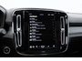 Volvo XC40 B3 177PK Automaat Ultimate Dark / Adaptive cruise control  / Elektrische stoelen / Harman Kardon audio / Pilot assist / Stoel en stuur verwarming / Elektrische achterklep / Parkeersensoren met camera