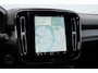Volvo XC40 B3 177PK Automaat Ultimate Dark / Adaptive cruise control  / Elektrische stoelen / Harman Kardon audio / Pilot assist / Stoel en stuur verwarming / Elektrische achterklep / Parkeersensoren met camera