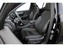 Volvo XC40 B3 177PK Automaat Ultimate Dark / Adaptive cruise control  / Elektrische stoelen / Harman Kardon audio / Pilot assist / Stoel en stuur verwarming / Elektrische achterklep / Parkeersensoren met camera