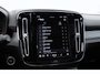 Volvo XC40 B3 177PK Automaat Ultimate Dark / Adaptive cruise control  / Elektrische stoelen / Harman Kardon audio / Pilot assist / Stoel en stuur verwarming / Elektrische achterklep / Parkeersensoren met camera
