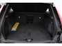 Volvo XC40 B3 177PK Automaat Ultimate Dark / Adaptive cruise control  / Elektrische stoelen / Harman Kardon audio / Pilot assist / Stoel en stuur verwarming / Elektrische achterklep / Parkeersensoren met camera