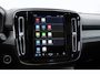 Volvo XC40 B3 177PK Automaat Ultimate Dark / Adaptive cruise control  / Elektrische stoelen / Harman Kardon audio / Pilot assist / Stoel en stuur verwarming / Elektrische achterklep / Parkeersensoren met camera