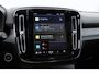 Volvo XC40 B3 177PK Automaat Ultimate Dark / Adaptive cruise control  / Elektrische stoelen / Harman Kardon audio / Pilot assist / Stoel en stuur verwarming / Elektrische achterklep / Parkeersensoren met camera