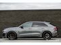 Audi Q8 60TFSI-e 490Pk | Quattro | Competition | Luchtvering | Panoramadak | 'S' Sportstoelen | Spoilerpack | 23'' Vossen