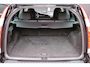Volvo V70 2.4 T5 Summum | 18 inch Graphite R Wielen | Fullmap Navigatie | Elektrisch schuif-/kanteldak | Elektrisch verstelbare voorstoel + memory | Parkeersensoren voor en achter | Climate Control | Cruise Control | 3 CD-Wisselaar
