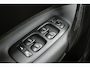 Volvo V70 2.4 T5 Summum | 18 inch Graphite R Wielen | Fullmap Navigatie | Elektrisch schuif-/kanteldak | Elektrisch verstelbare voorstoel + memory | Parkeersensoren voor en achter | Climate Control | Cruise Control | 3 CD-Wisselaar