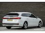 Volkswagen Passat Variant 1.5 eTSI 150Pk Aut. | Business | 360° Camera | LED | 17'' | Oryx White