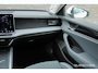 Volkswagen Passat Variant 1.5 eTSI 150Pk Aut. | Business | 360° Camera | LED | 17'' | Oryx White