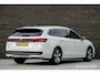 Volkswagen Passat Variant 1.5 eTSI 150Pk Aut. | Business | 360° Camera | LED | 17'' | Oryx White