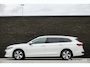 Volkswagen Passat Variant 1.5 eTSI 150Pk Aut. | Business | 360° Camera | LED | 17'' | Oryx White