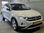 Volkswagen T-Roc 1.5 TSI DSG 150PK Style | Adaptive cruise | IQ Light | Stoel -stuurverwarming | Camera | Keyless |