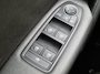 Renault Captur 1.0 TCe 90 evolution / All season banden / Apple Carplay Android Auto / Achteruitrijcamera / Airco / parkeersensoren voor en achter / Keyless Entry/Start / Trekgewicht 1.200 kg /