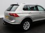 Volkswagen Tiguan 1.5 TSi 130 Pk Comfortline Business | Adaptive Cruise | Stoelverwarming | Trekhaak | Climatronic | 17 Inch | 106.528 Km !!