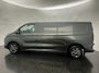 Ford E-Transit Custom 320 L2H1 Limited 65 kWh met o.a. een elektrisch wegklapbare trekhaak, een achteruitrijcamera, dodehoekdetectie en 17 inch lichtmetalen velgen